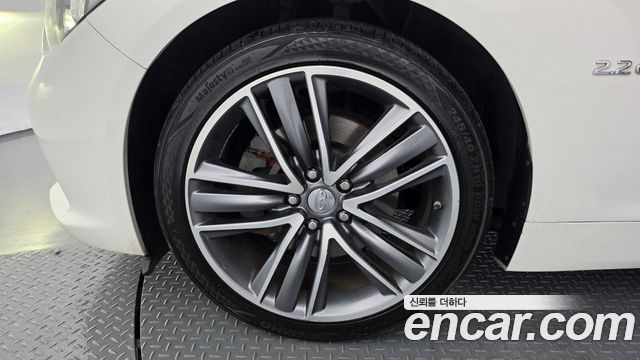 Infiniti Q50 2.2d Premium — пробег 173 962 км