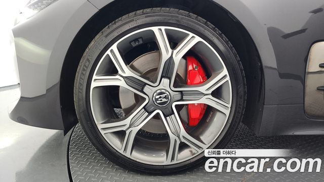 Kia Stinger из Кореи Encar