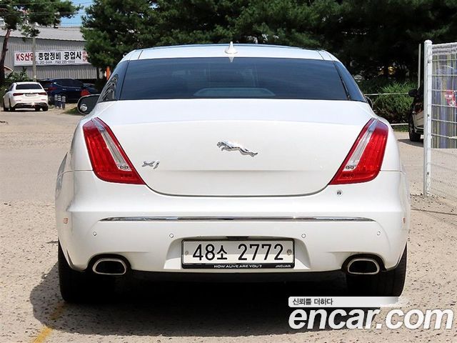 Jaguar XJ 3.0D Premium Luxury SWB X351 — пробег 114 785 км