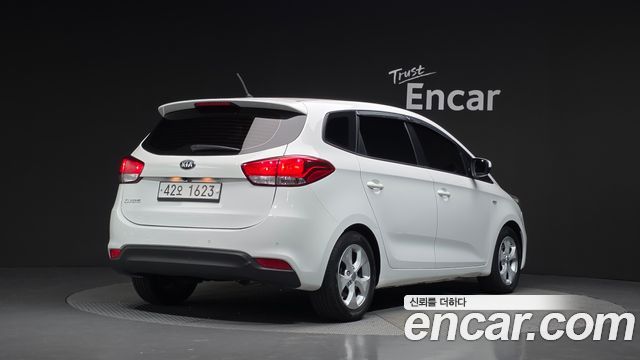 Kia Carens из Кореи Encar
