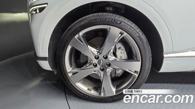 Genesis GV80 2.5T Gasoline 2WD — пробег 36581 км