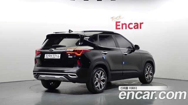 Kia Seltos из Кореи Encar