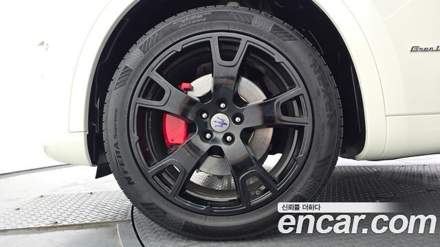 Maserati Levante 3.0 Diesel AWD GranLusso — пробег 174465 км