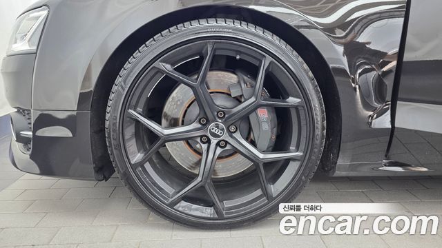 Audi S8 4.0 TFSI quattro D4 — пробег 153 701 км