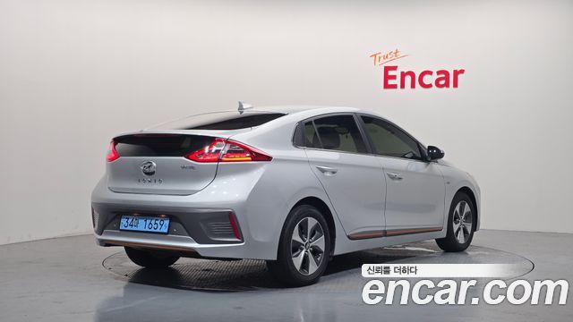 Hyundai Ioniq Q — пробег 36 050 км — фото 2 из 5