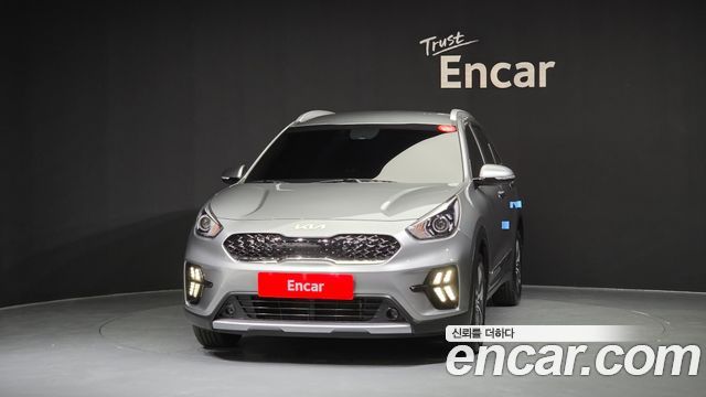Kia Niro 1.6 HEV Prestige — пробег 53 014 км — фото 3 из 5
