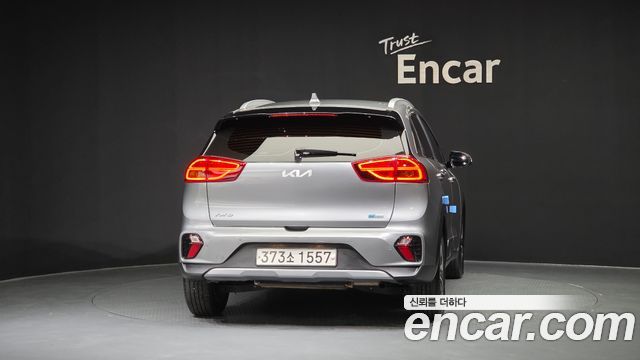 Kia Niro 1.6 HEV Prestige — пробег 53 014 км — фото 4 из 5