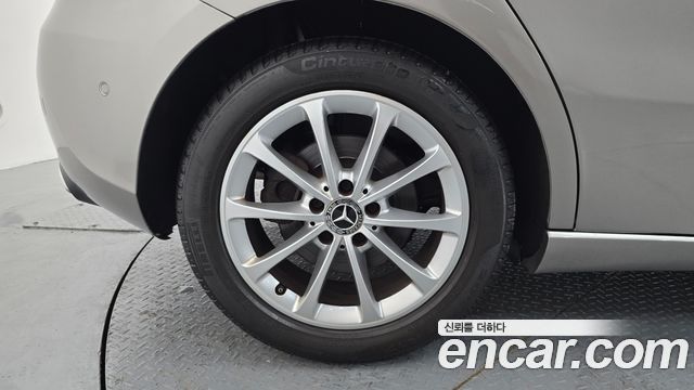 Mercedes-Benz A-Class A220 Hatchback — пробег 63 826 км