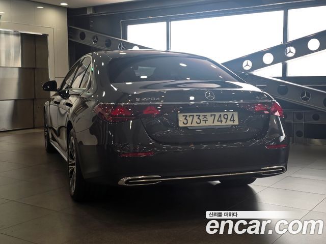 Mercedes-Benz E-Class из Кореи Encar