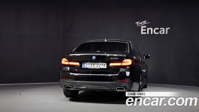 BMW 5-Series 530e M Sport — пробег 78 784 км — фото 4 из 5