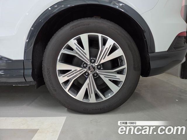 Audi Q4 e-tron 45 — пробег 1050 км