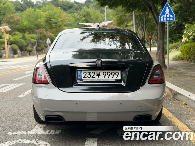 Rolls-Royce Ghost 6.7 V12 Black Badge — пробег 18 750 км