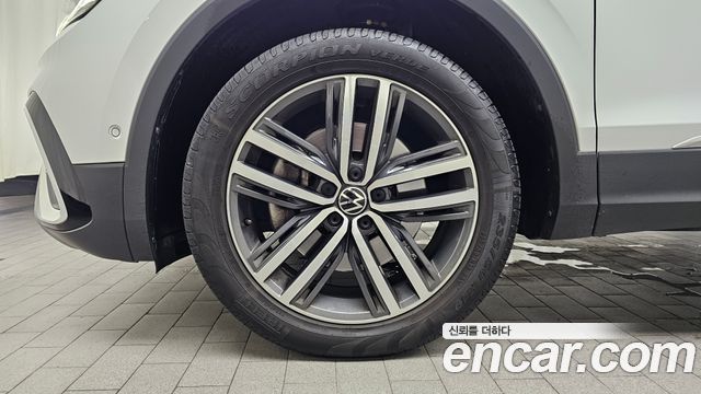 Volkswagen Tiguan 2.0 TSI Prestige — пробег 36 978 км