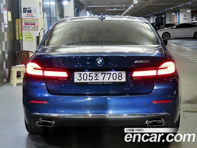 BMW 5-Series 520i Luxury — пробег 63496 км