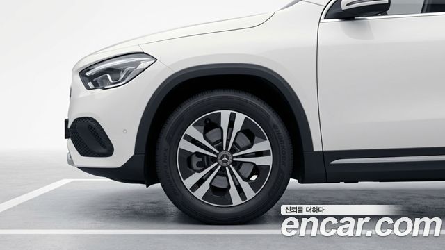 Mercedes-Benz GLA-Class GLA220 — пробег 33716 км