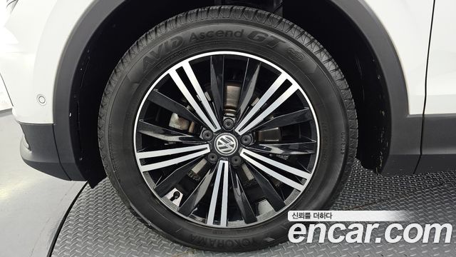 Volkswagen Tiguan 2.0 TDI Prestige — пробег 141 960 км