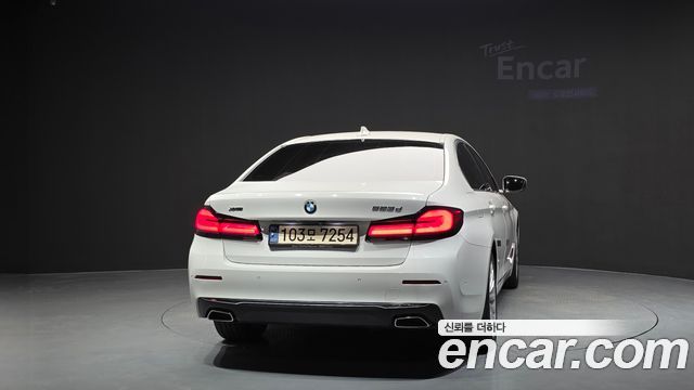BMW 5-Series 523d xDrive Luxury — пробег 71 518 км — фото 4 из 5