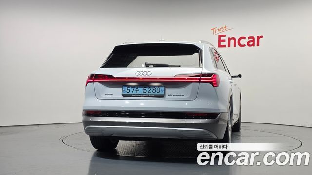 Audi e-tron 50 Quattro — пробег 47 536 км