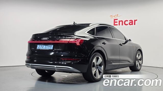 Audi e-tron 55 Quattro Sportback — пробег 63 725 км