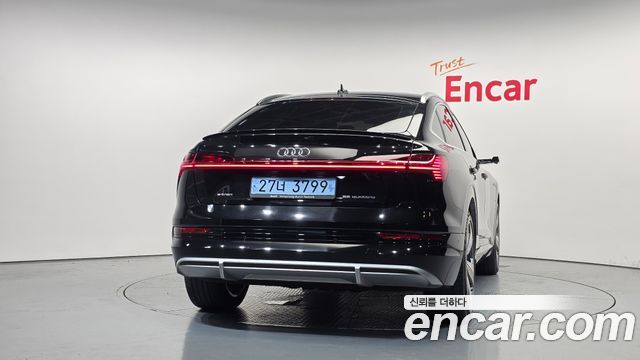 Audi e-tron 55 Quattro Sportback — пробег 63 725 км