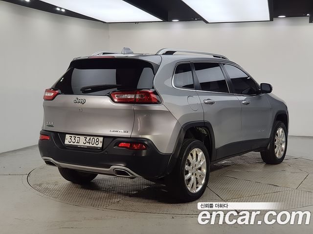 Jeep Cherokee 2.0 Diesel LIMITED 4WD — пробег 135 000 км — фото 4 из 5