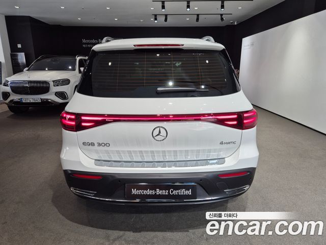 Mercedes-Benz EQB EQB300 4MATIC Progressive — пробег 1 143 км