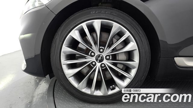 Kia K9 из Кореи Encar