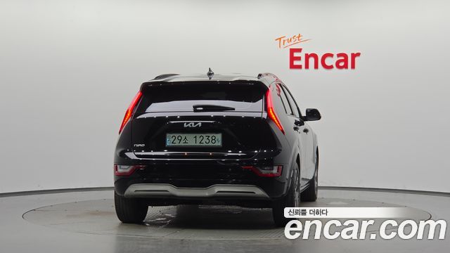 Kia Niro Earth — пробег 101 175 км — фото 4 из 5