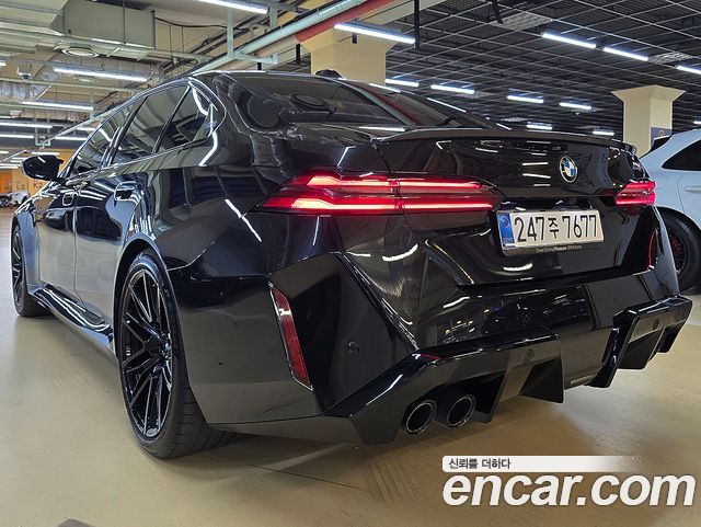 BMW M5 M5 Sedan 2025 — пробег 8 787 км