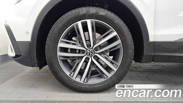 Volkswagen Tiguan 2.0 TSI Prestige — пробег 18 165 км