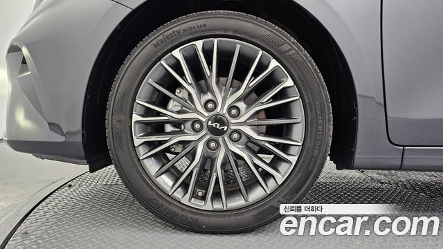 Kia K3 из Кореи Encar
