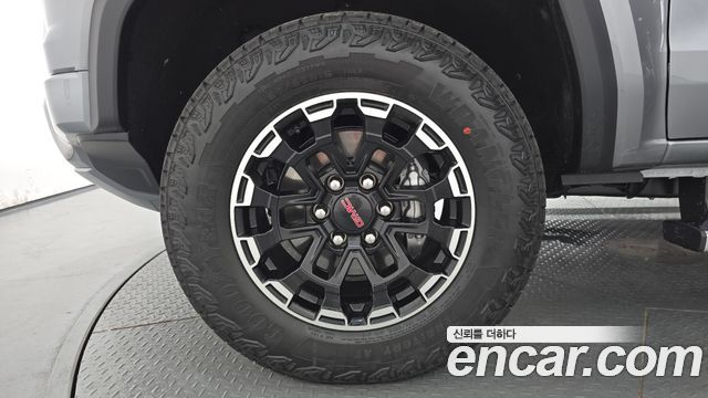 GMC Canyon 2.7T Denali — пробег 4 440 км — фото 5 из 5