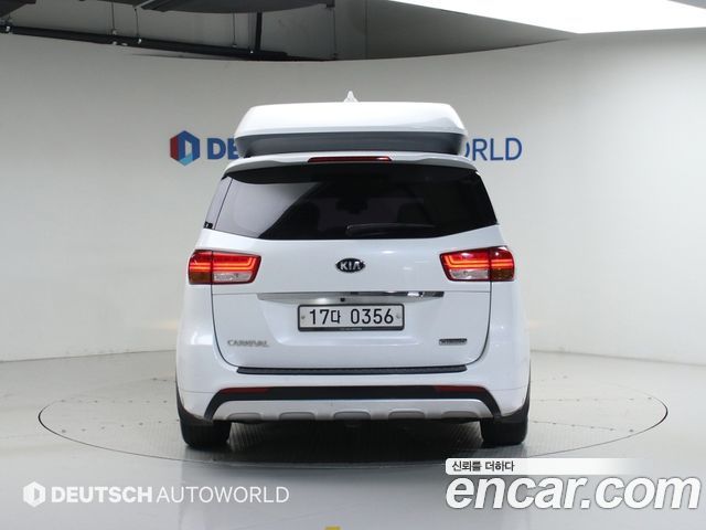 Kia Carnival из Кореи Encar