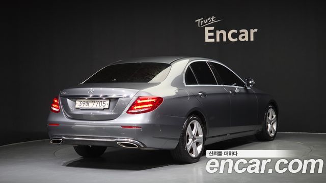 Mercedes-Benz E-Class из Кореи Encar