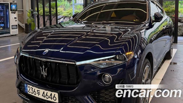 Maserati Levante из Кореи Encar