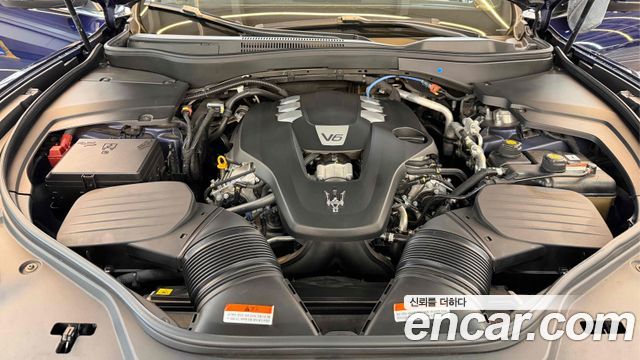 Maserati Levante из Кореи Encar