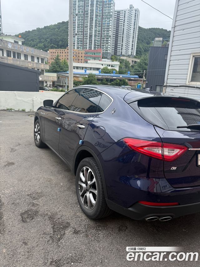 Maserati Levante 3.0 Diesel AWD — пробег 141 000 км — фото 2 из 5