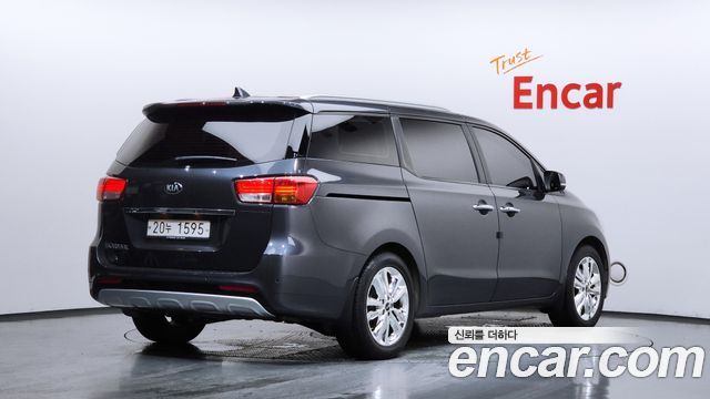 Kia Carnival из Кореи Encar