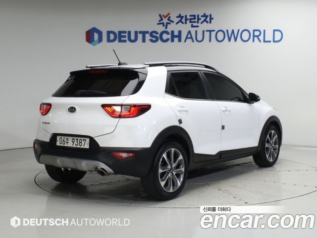 Kia Stonic 1.4 Prestige 2018 — пробег 152 888 км