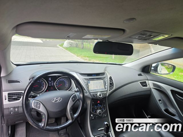 Hyundai AVANTE 1.6 GDi Smart Standard 2013 — пробег 127 151 км