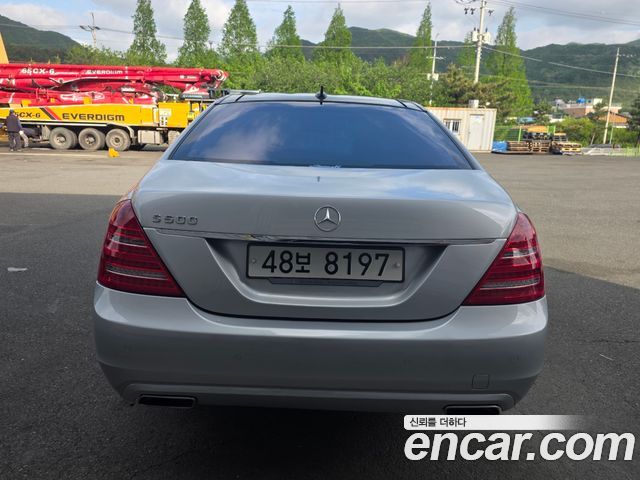 Mercedes-Benz S-Class S500L BlueEFFICIENCY 2011 — пробег 117 000 км