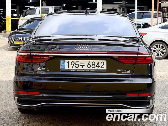 Audi A8 50 TDI Quattro Premium — пробег 109 437 км