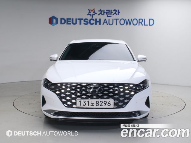 Hyundai Grandeur 2.5 Le Blanc 2021 — пробег 118 000 км