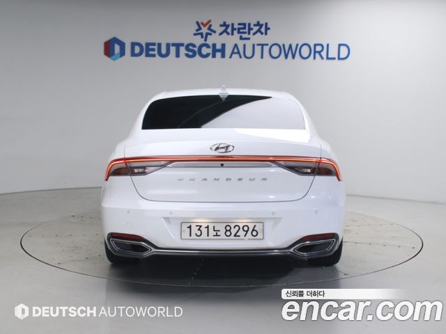 Hyundai Grandeur 2.5 Le Blanc 2021 — пробег 118 000 км