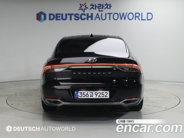 Hyundai Grandeur 2.5 Le Blanc 2022 — пробег 59 000 км