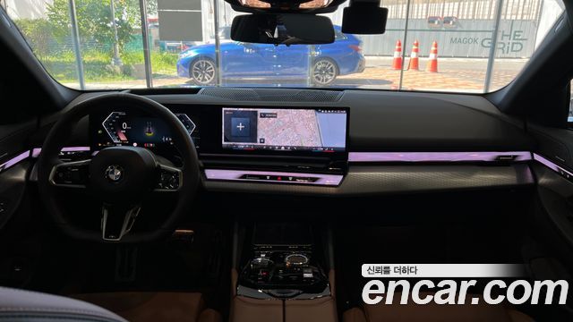 BMW 5-Series 530i xDrive M Sport 2023 — пробег 41 536 км