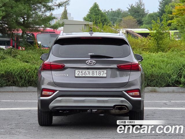 Hyundai Santafe Gasoline 2.0T 2WD Prestige 2019 — пробег 138 030 км