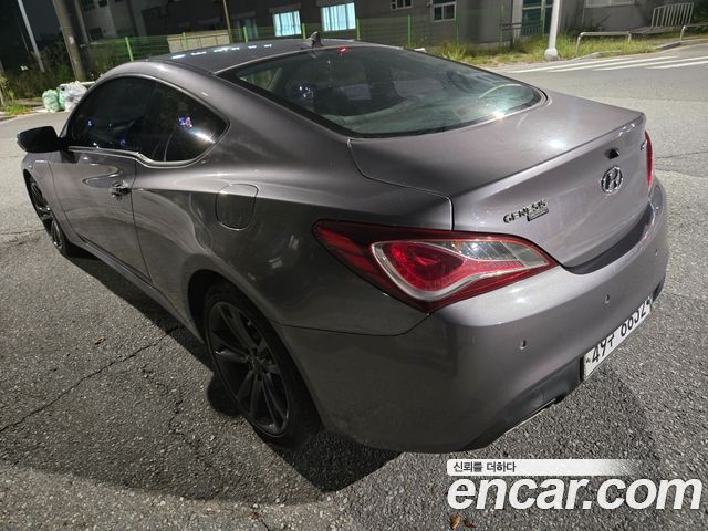 Hyundai Genesis 200 Turbo P 2008 — пробег 179 000 км