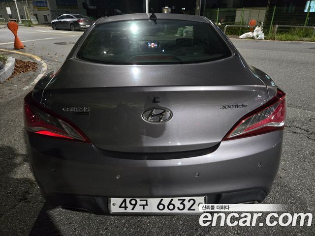 Hyundai Genesis 200 Turbo P 2008 — пробег 179 000 км