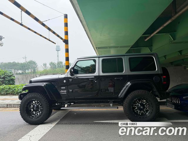 Jeep Wrangler 2.0 Sahara 4Door 2021 — пробег 29 999 км